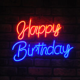 Letrero de neón LED: “Happy Birthday”